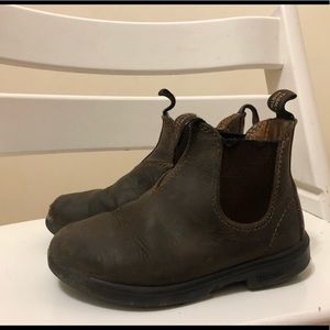 Blundstones